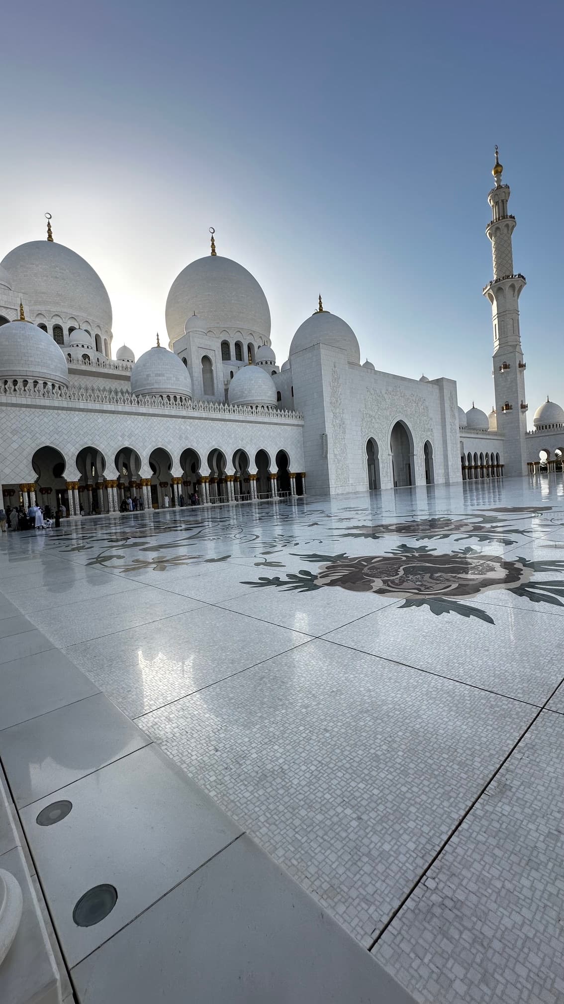 Armando T, Dubai