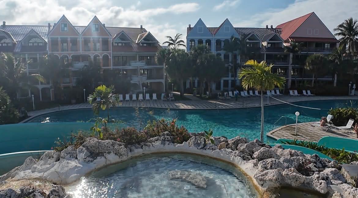 Karine L.T, Bahamas