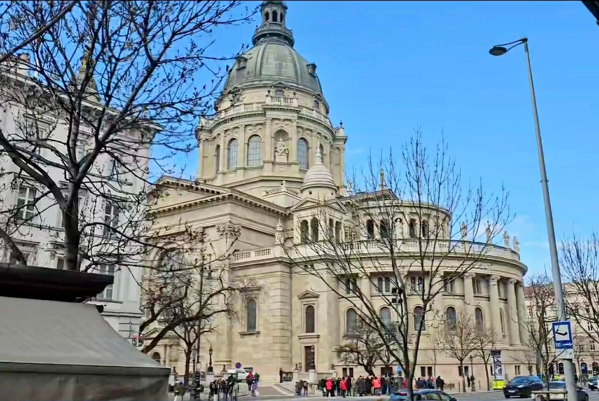 Anne D, Budapest
